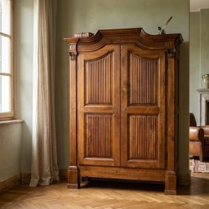 Armadio Centinato Piemontese del '700 in Noce