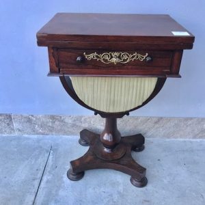 Tavolino da Lavoro/Gioco Carlo X in Mogano - Epoca '800