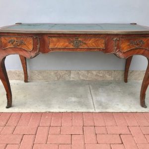 Scrittoio Luigi XV in Palissandro con Finimenti in Bronzo
