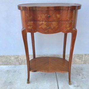 Tavolino a Fagiolo - Epoca '900 in legno intarsiato