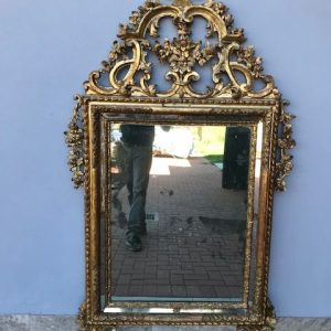 Specchiera Luigi XVI in legno intagliato e dorato - Epoca '700