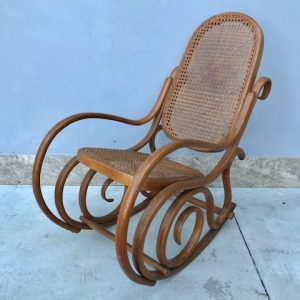 Sedia a Dondolo da Bambino in Legno di Faggio - Epoca '900