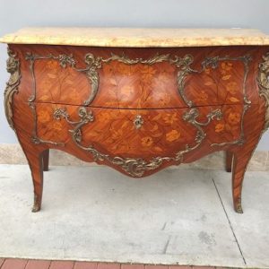 Cassettone Stile Luigi XV - Epoca '50-'60 in Bois de Rose