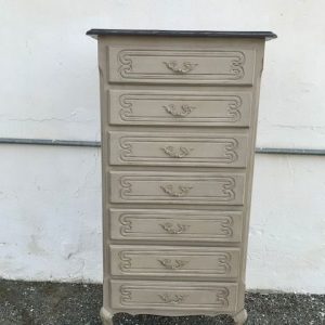 Settimanale Provenzale degli Anni '50 in Laccato con 7 Cassetti