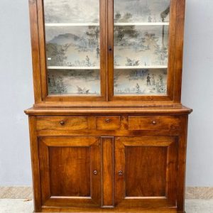 Credenza con Alzata in Noce - Epoca '800, Restauro in Corso