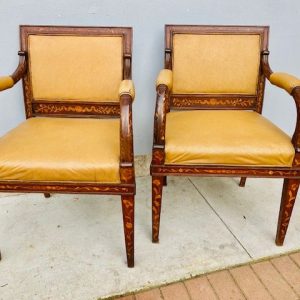 Coppia di Poltrone Carlo X in Noce con Intarsi Floreali - Epoca '800